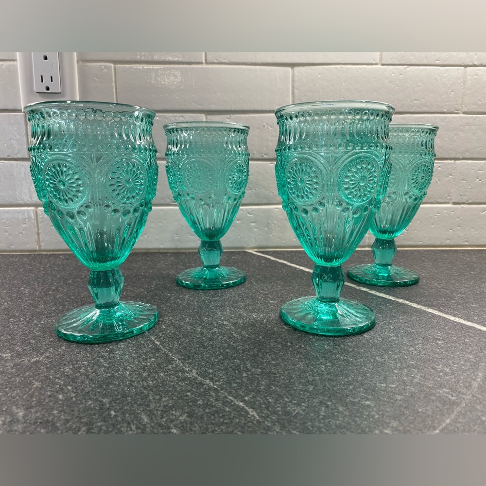 Pioneer Woman 4 Count Green Glass Goblets